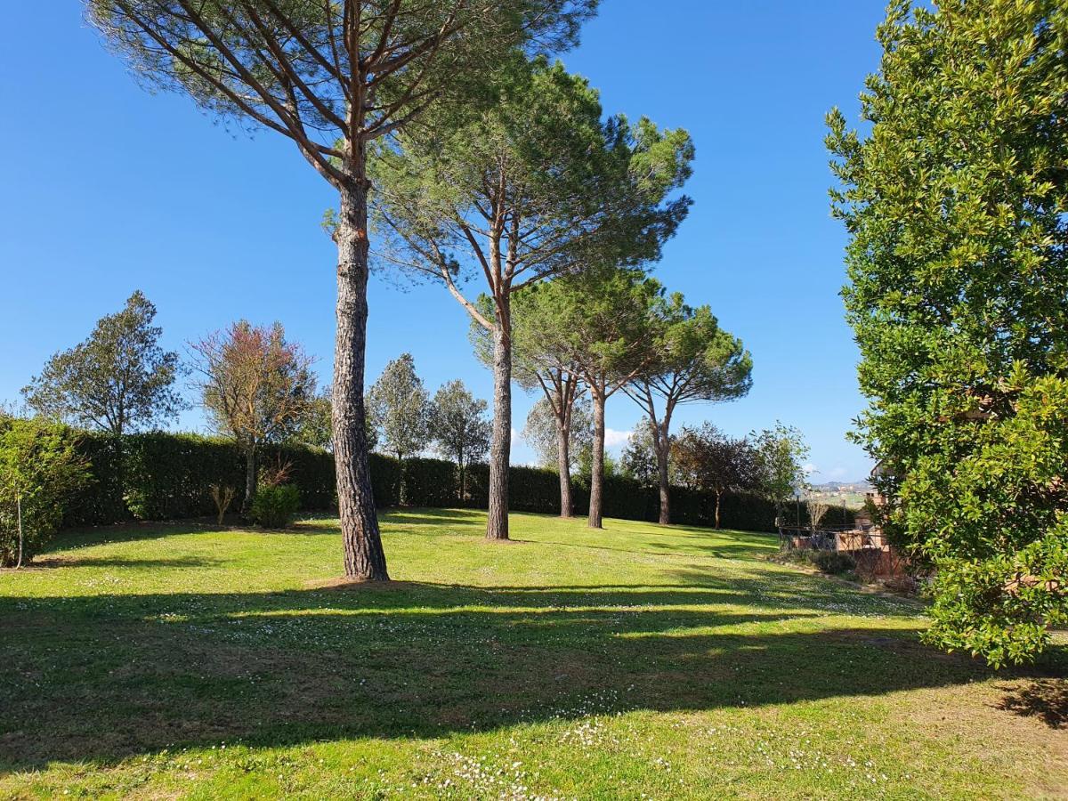 Dago Farmhouse Siena Exterior photo