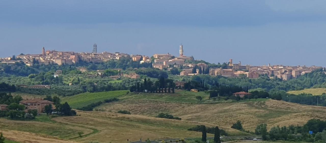 Dago Farmhouse Siena Exterior photo