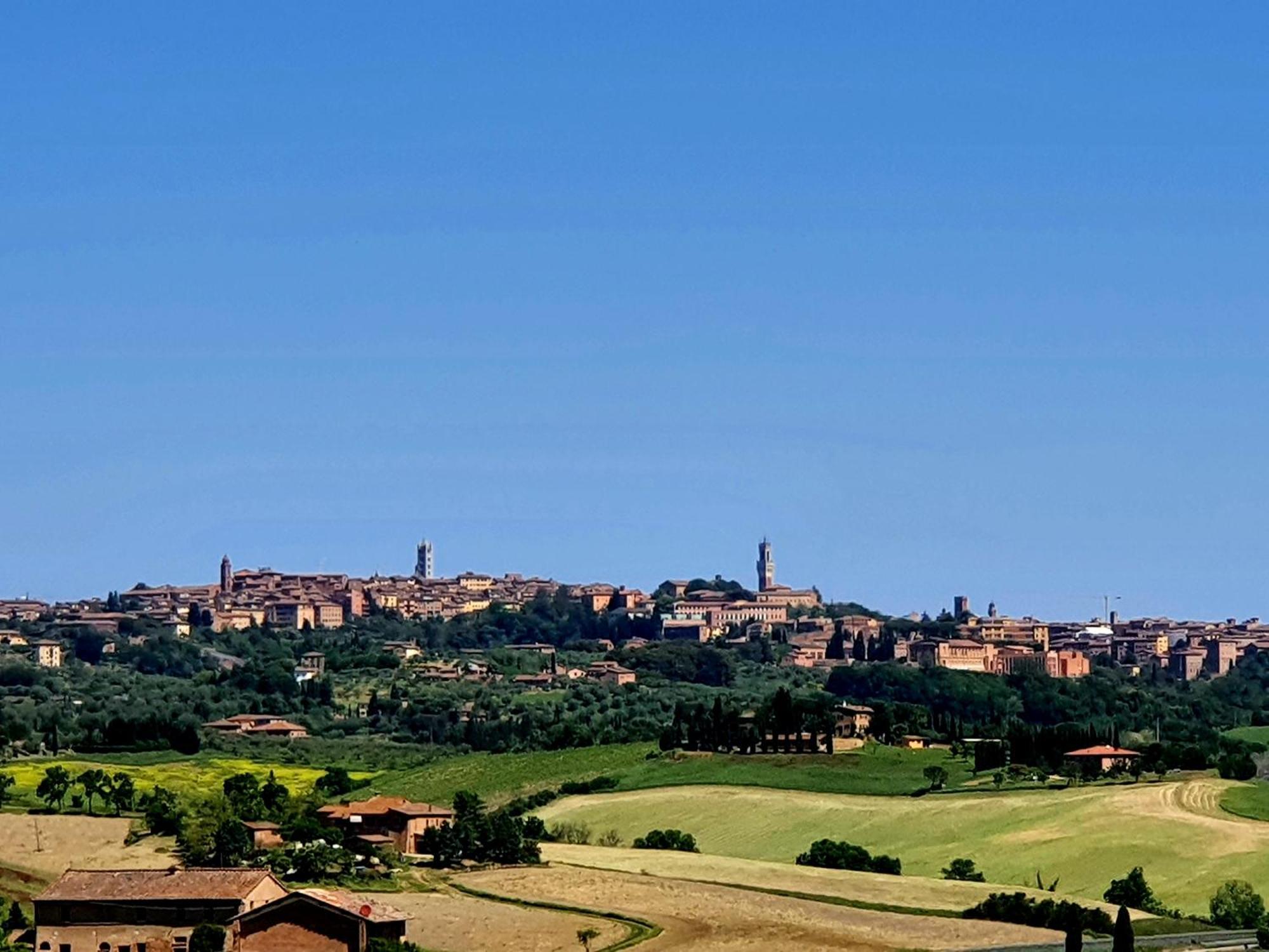Dago Farmhouse Siena Exterior photo